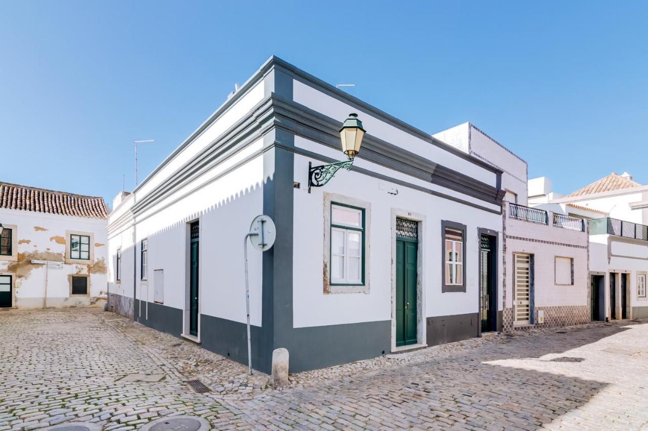 Trem - Located In Old City - 파로 외부 사진