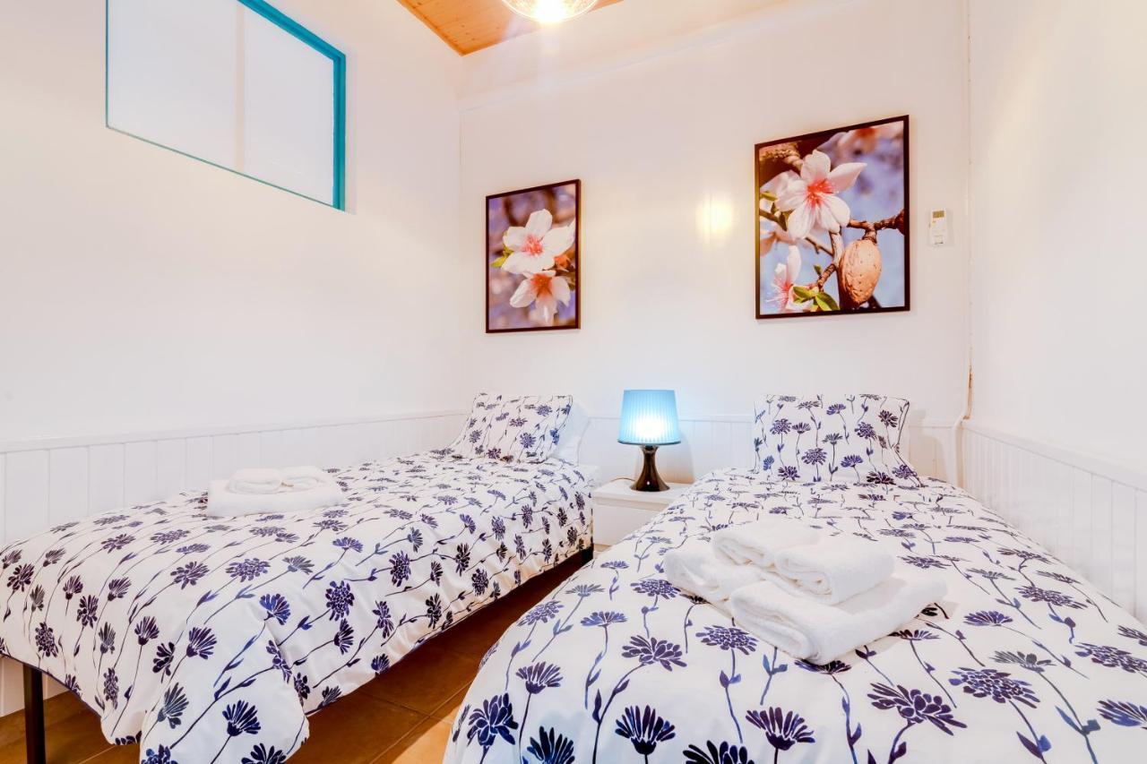 Trem - Located In Old City - 파로 외부 사진